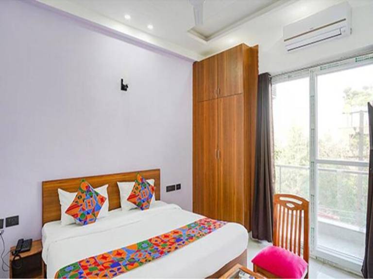 FabHotel Sunrise Noida Sector 56