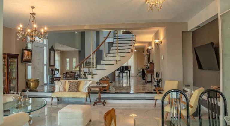 Ample villa with terrace, barbecue & private pool | Dogs allowed — photo 2