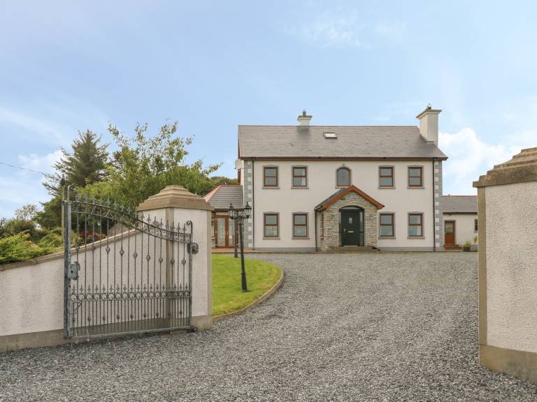 House Dunross