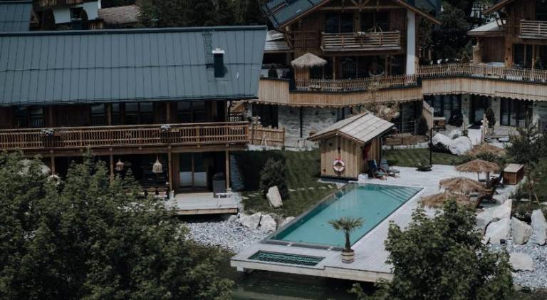 260 m&sup2; Chalet