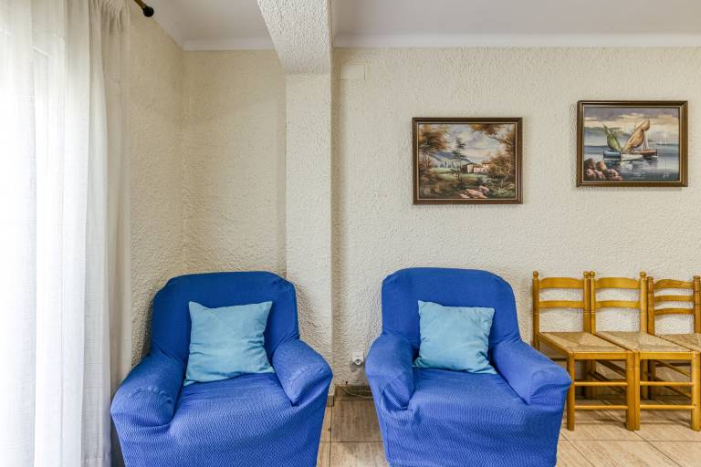 Rental apartment with terrace & fast internet | City view — photo 4