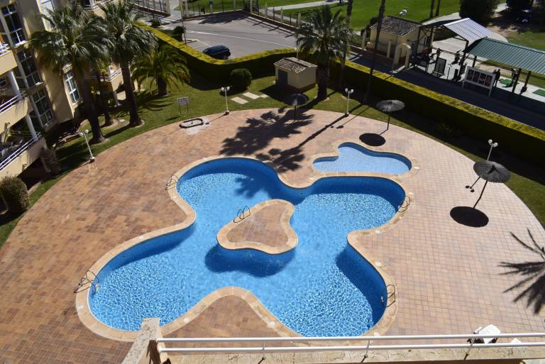 Fully equipped pleasant apartment with yard, patio & private pool | Pets are welcome — photo 4