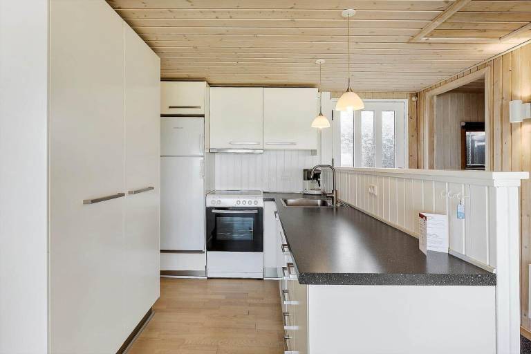 House with patio & grill | Sea view — photo 5
