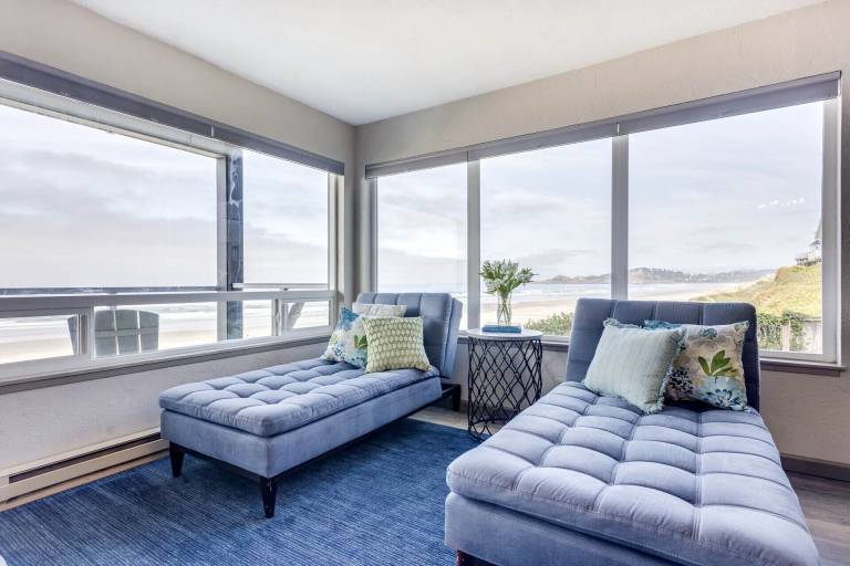 Condo Newport