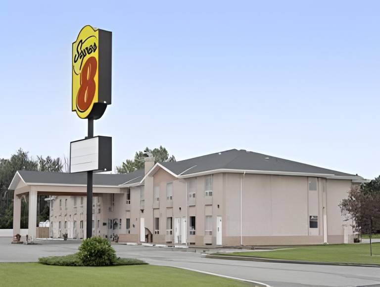 Days Inn by Wyndham Taber in Taber, AB
