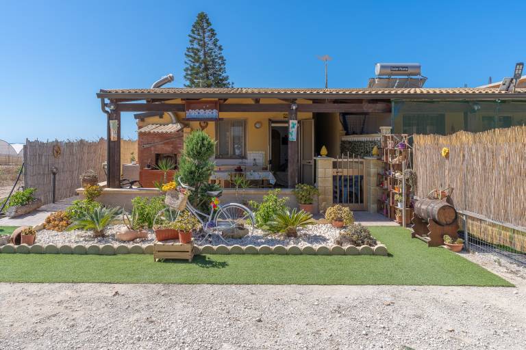 Villa with BBQ, patio & fast internet | Garden view | Close to the beach | Dogs allowed — photo 3