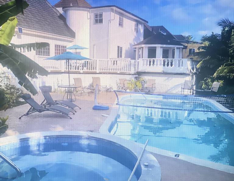 House  Tower Isle