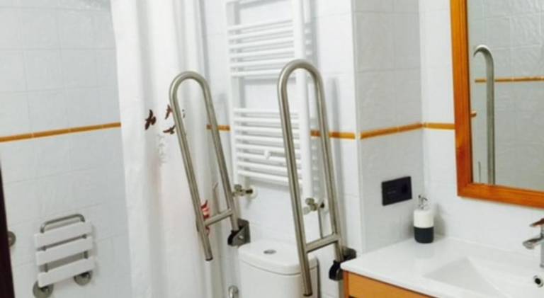 Holiday apartment with 2 rooms for 6 persons — photo 2