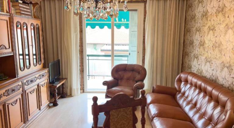 Holiday apartment with 2 rooms for 4 persons in Taggia