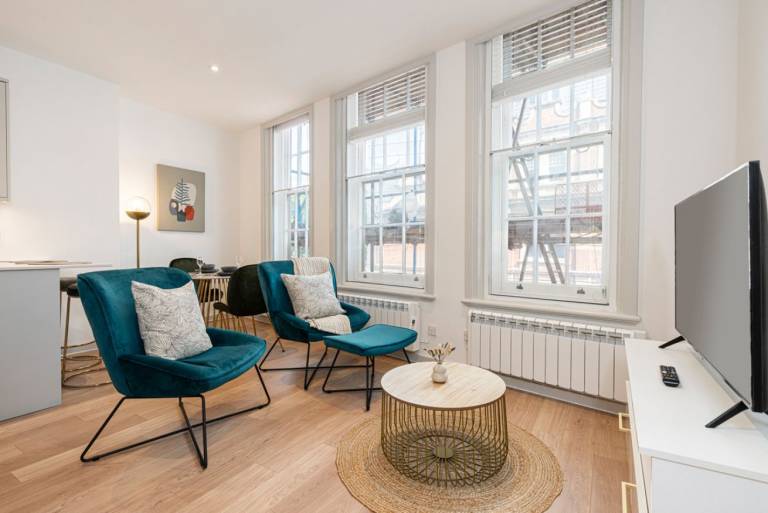 Elegant apartment in Leicester Square