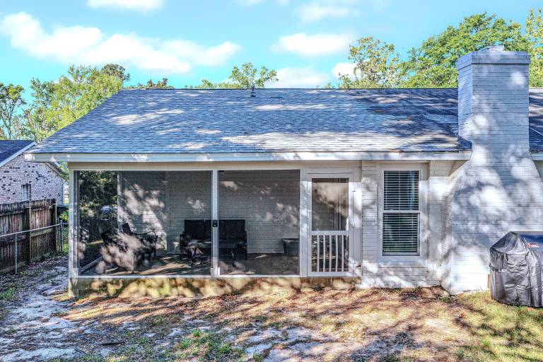 House  Goose Creek