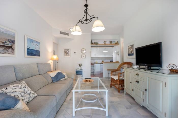 Rental apartment with garden, patio & pool — photo 4