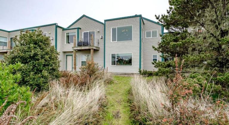 Amazing Beachfront Villa in Newport, Oregon in Newport, OR