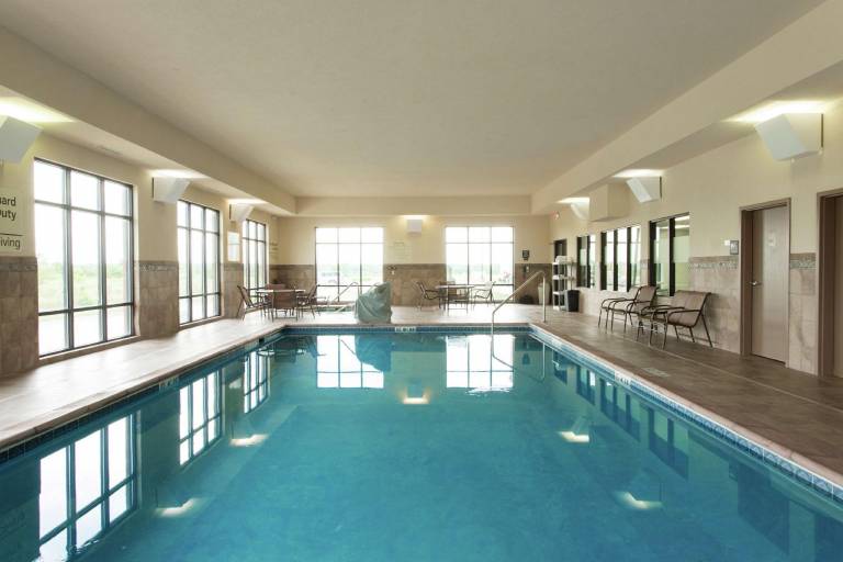 Hampton Inn & Suites Ankeny — photo 4