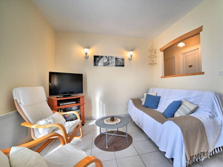 Children-friendly vacation home with terrace, barbeque & garden | Pets are welcome — photo 3
