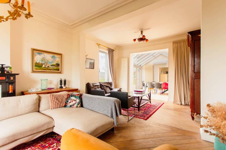 Family-oriented wonderful villa with garden, pool & hot tub | Pets allowed — photo 3