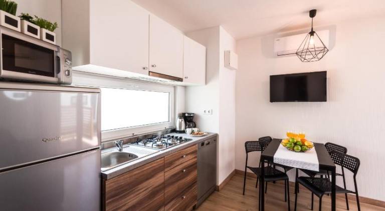 Croatia Camp Mobile Homes Vodice — photo 4