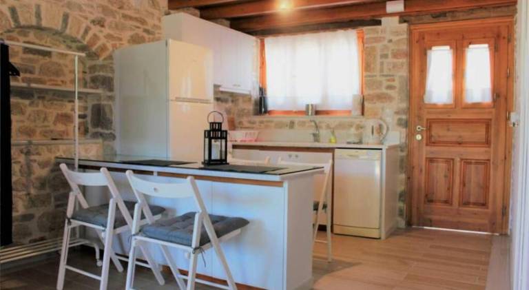 Apartment with barbeque & terrace | Suitable for remote work | Pet-friendly — photo 3