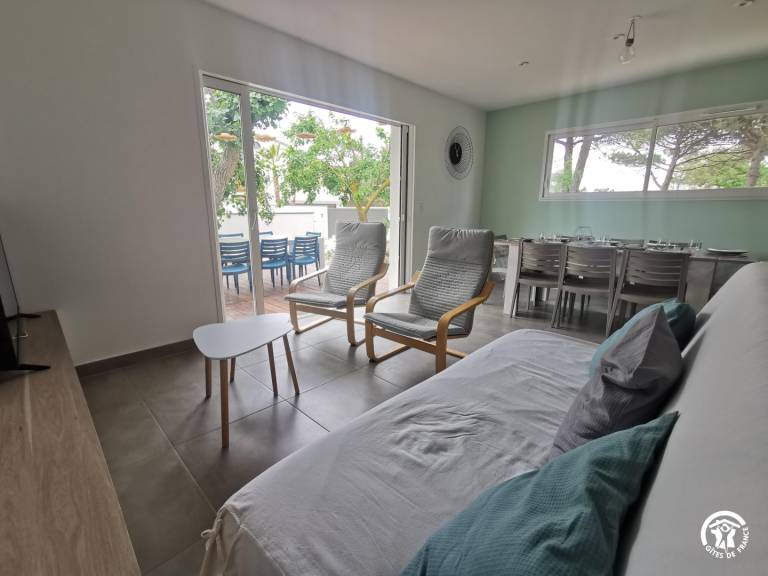 Fully equipped wonderful gite with BBQ, patio & yard | Close to the beach | Dogs allowed — photo 5