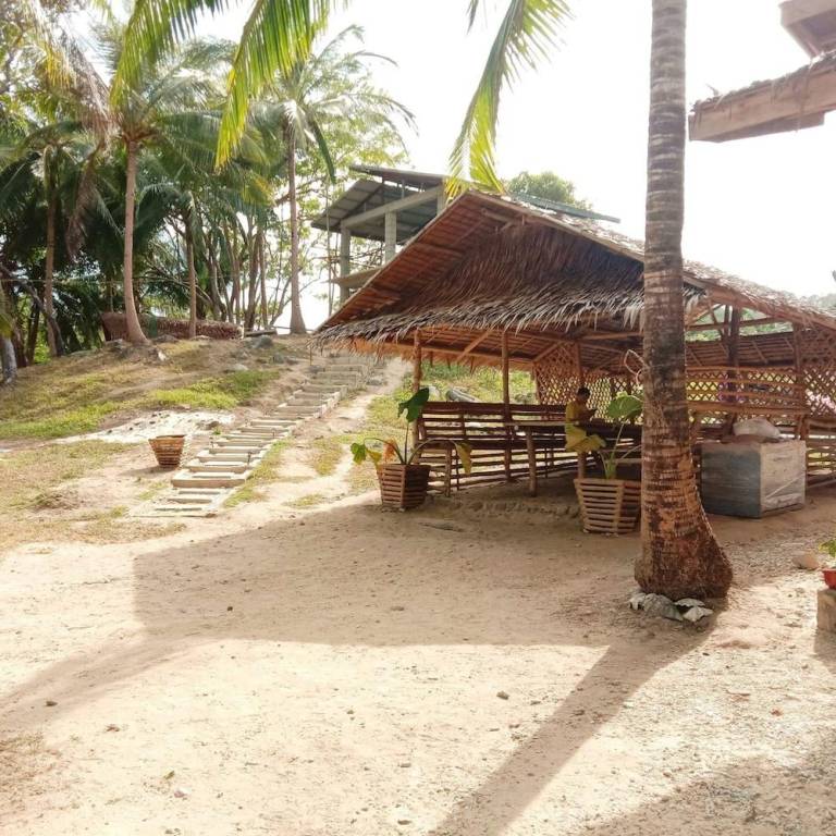 Coraline Coast Beach Resort & Resto-Bar — photo 4