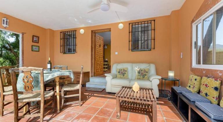 Chalet with 2 rooms for 4 persons — photo 4