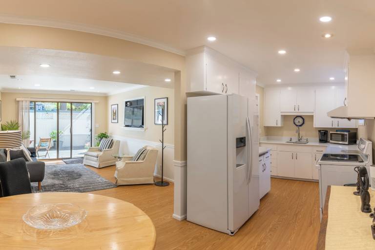 Apartment  Overlake