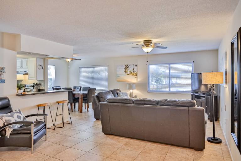 Condo Treasure Island