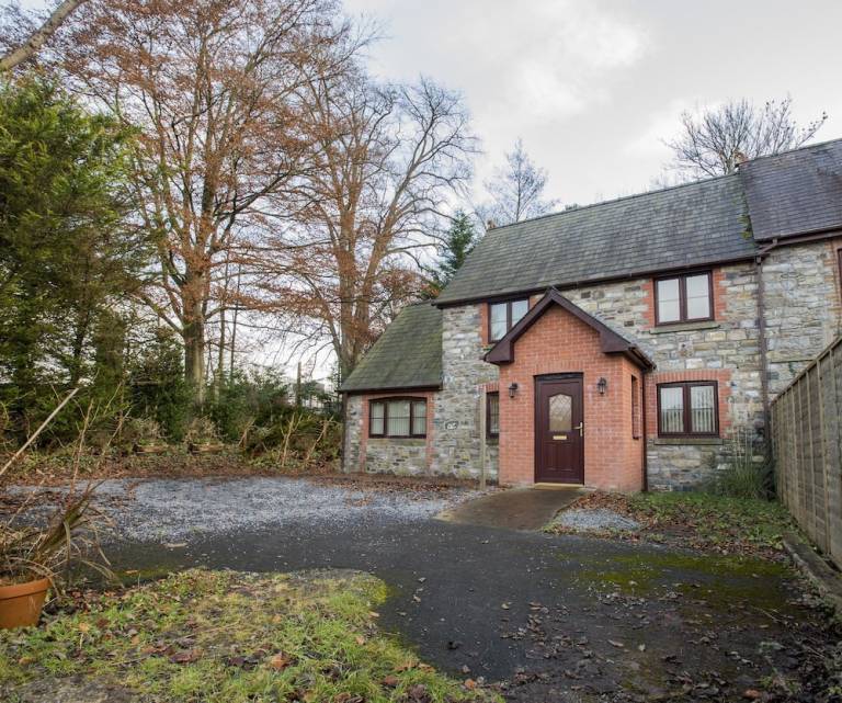 House  Llandeilo