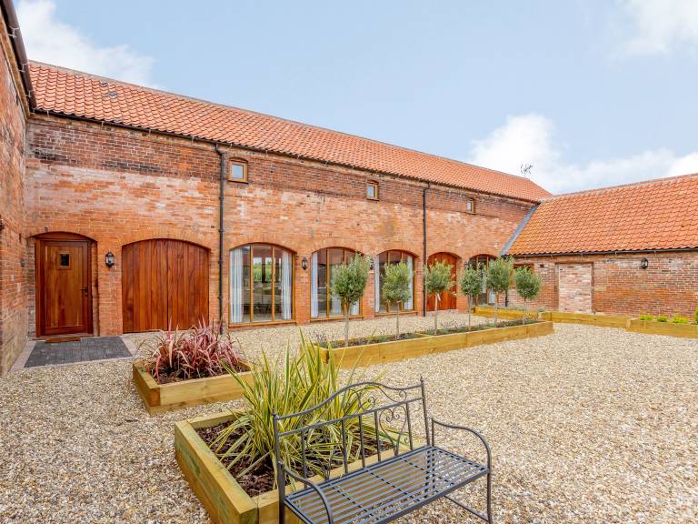 The Arches UK32651