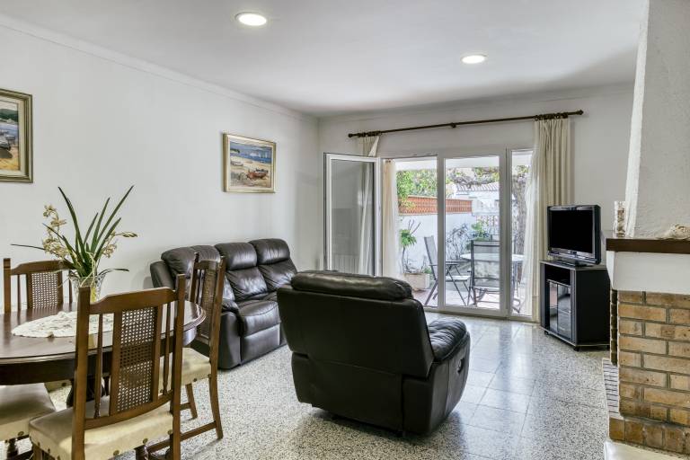 Holiday Home "Casa Dalies" with Garden, Terrace and Wi-Fi — photo 3