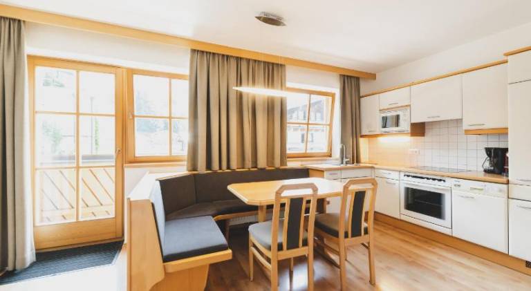 Holiday apartment with 1 room for 6 persons in Saalbach-Hinterglemm