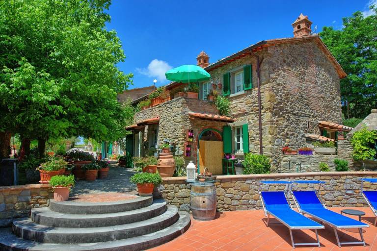 Child-friendly nice villa with private pool, yard & patio | Pets are welcome — photo 2