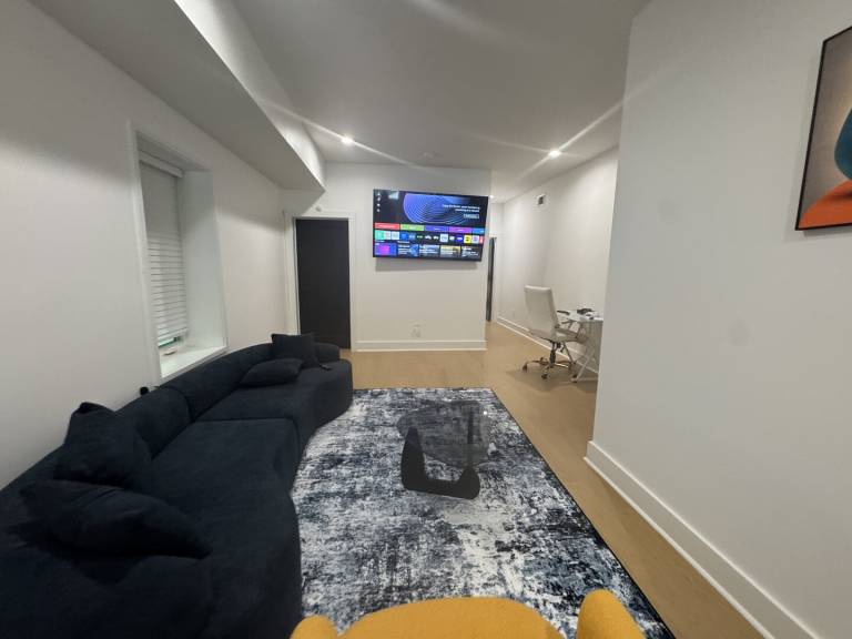 Luxury 2BR/2BA in Brookhaven – Modern Comfort & Prime Location — photo 5