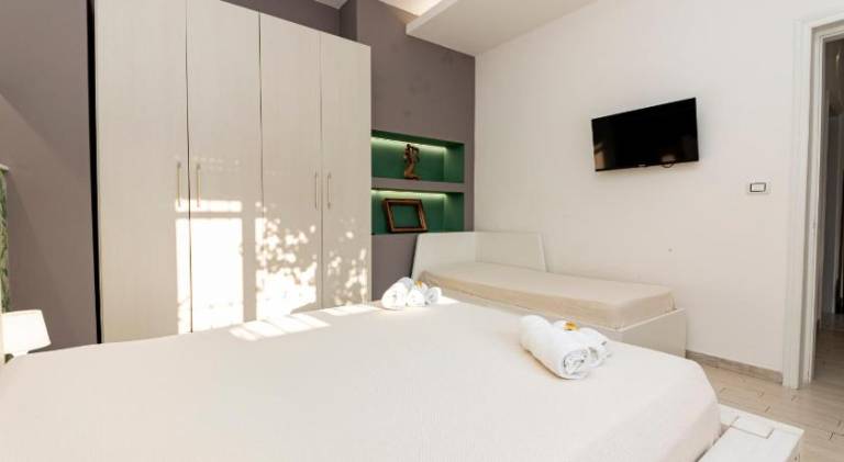 Villa with pool — photo 2