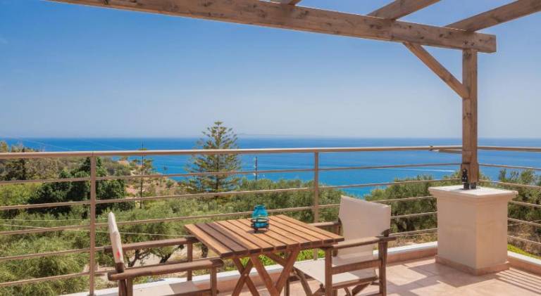 Villa with terrace, garden & grill in Zakynthos