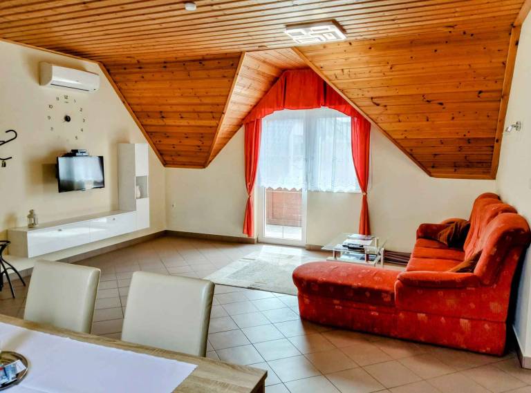 Apartman Alsópáhok