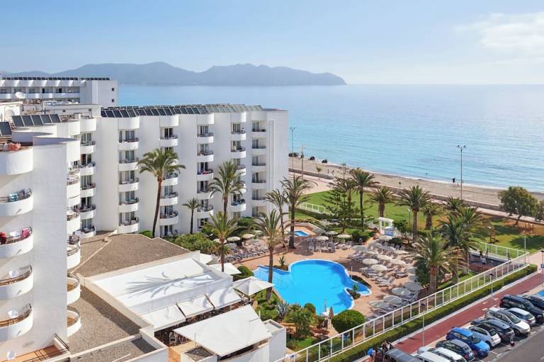 Aparthotel  Sa Coma