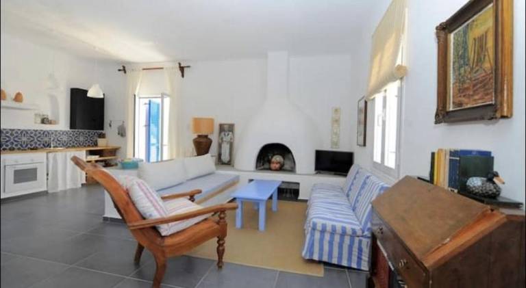 Spectacular View Family House in Syros