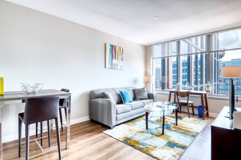 Child-friendly holiday apartment | Close to Long Wharf | Suitable for remote work | Dogs allowed — photo 3