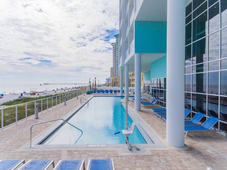 Hampton Inn and Suites Panama City Beach/Beachfront — photo 3