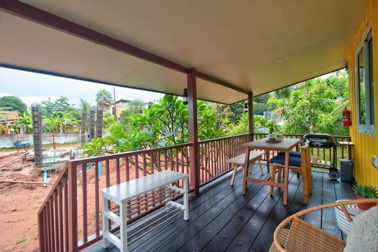 Family-oriented charming vacation home with garden, barbeque & pool | Close to the beach | Suitable for remote work | Pets are welcome — photo 4