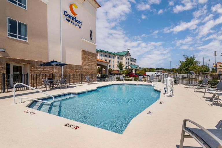 Comfort Inn & Suites Tifton — photo 2