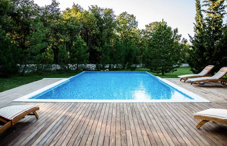 Villa with garden, private pool & terrace — photo 2