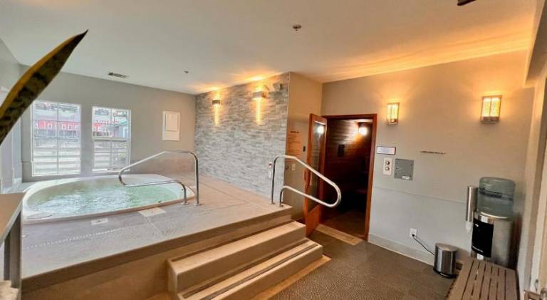 Cannery Pier Hotel & Spa — photo 3