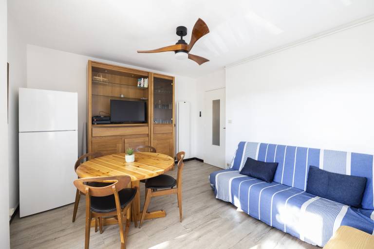 Family-friendly apartment | Beach nearby | Dogs allowed — photo 2