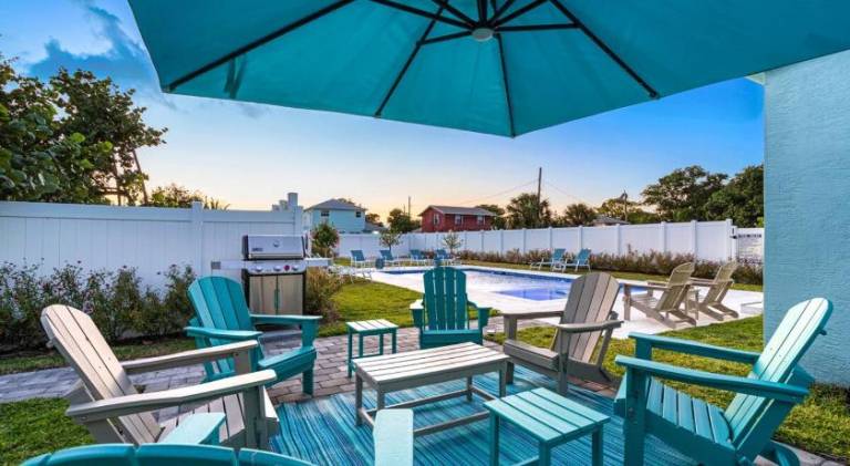Vacation home with terrace, private pool & jacuzzi — photo 5