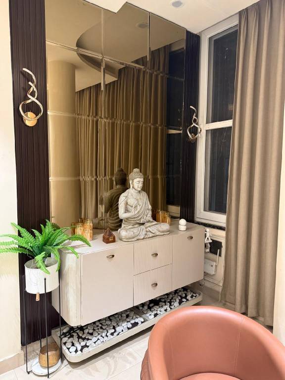 A spacious 3BHK in Lajpat Nagar near market. — photo 2