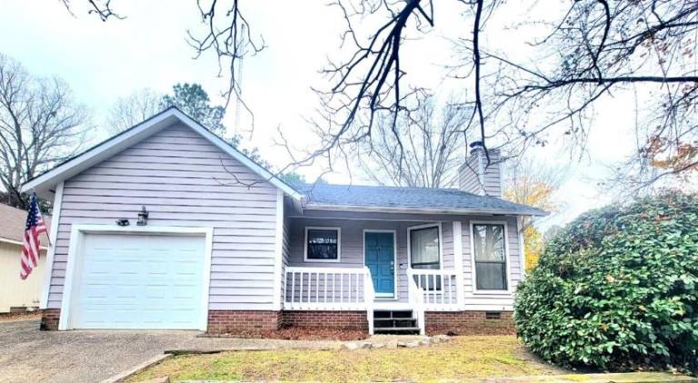 Beautiful house | Pet-friendly in Fayetteville, NC