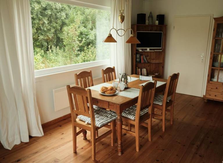 Vacation home with grill, yard & terrace — photo 4