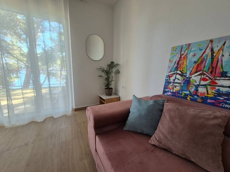 Two bedroom apartment near beach Zavala, Hvar (A-8774-a) — photo 4